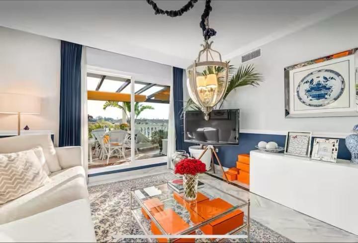 Appartement C127 Luxurious Designer Walk To Puerto Banus Marbella